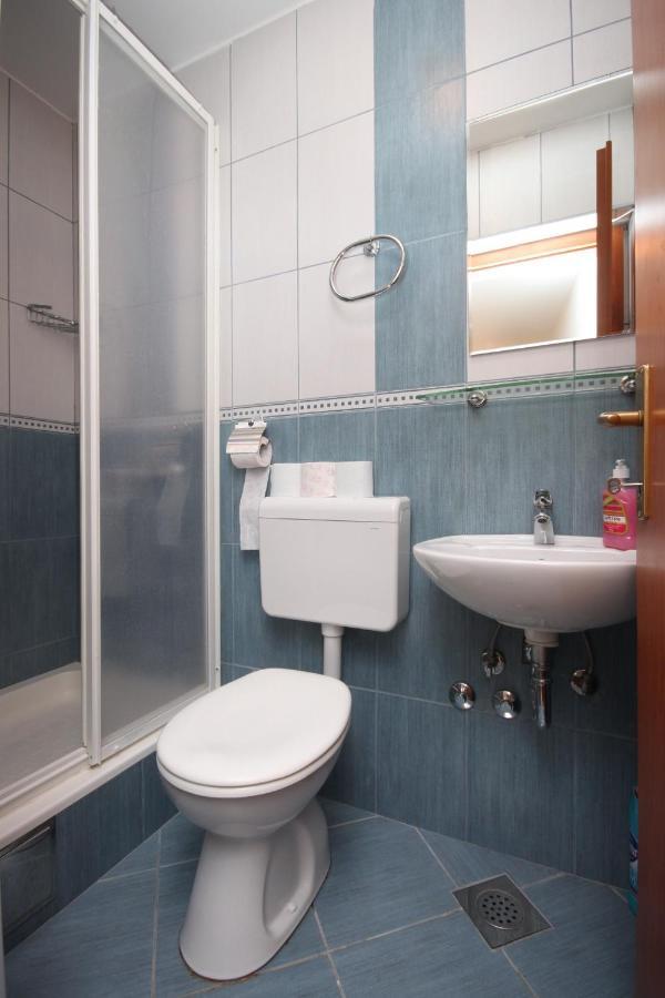 Apartments By The Sea Drvenik Donja Vala, Makarska - 6658 المظهر الخارجي الصورة